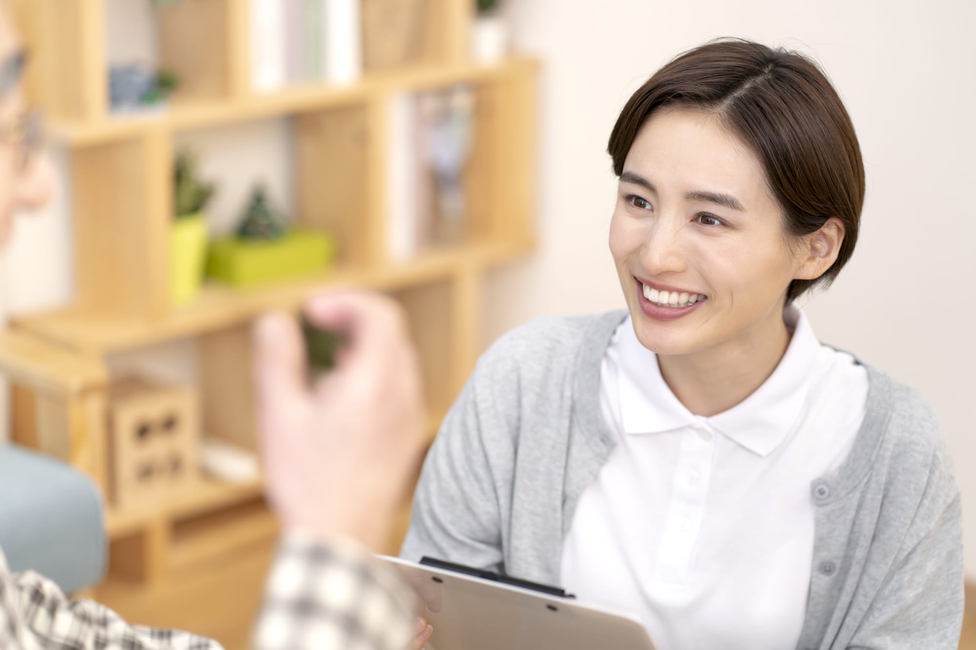 介護福祉士の資格を取る方法